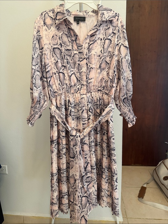 Gracia Dresses & Skirts - Gracia Long-Sleeve Pink and Black Snakeskin Shirt Dress